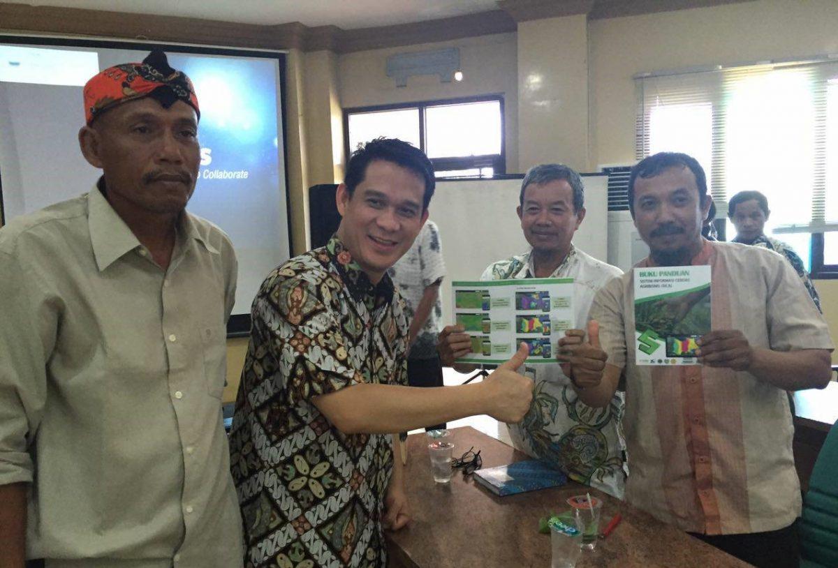 Kembangkan Aplikasi Kalender Tanam Padi, Dosen ITB Ini Bantu Ribuan Petani di Indramayu